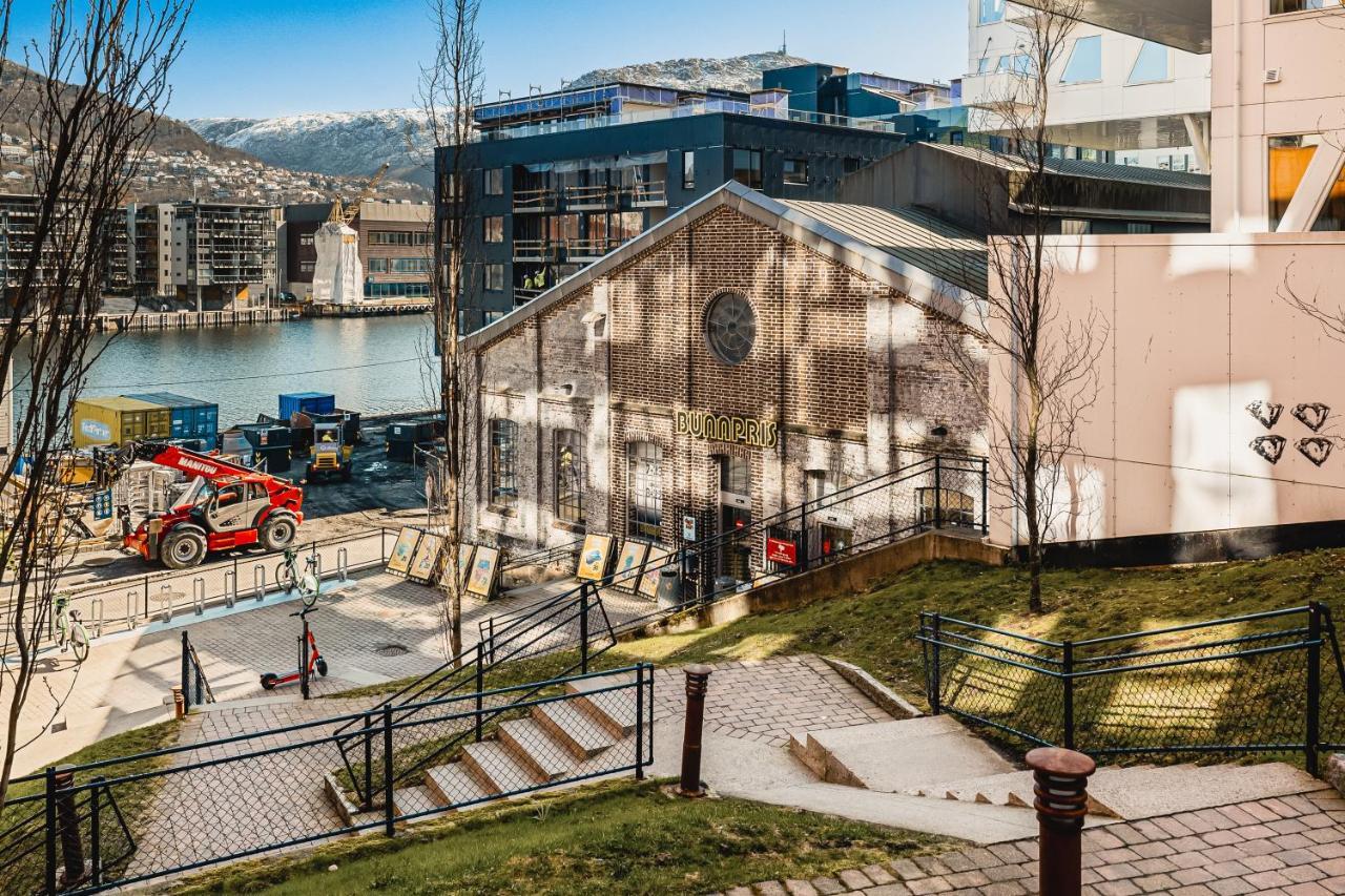 I Topp Etasje Med Flott Stor Felles Takterrasse Lejlighed *